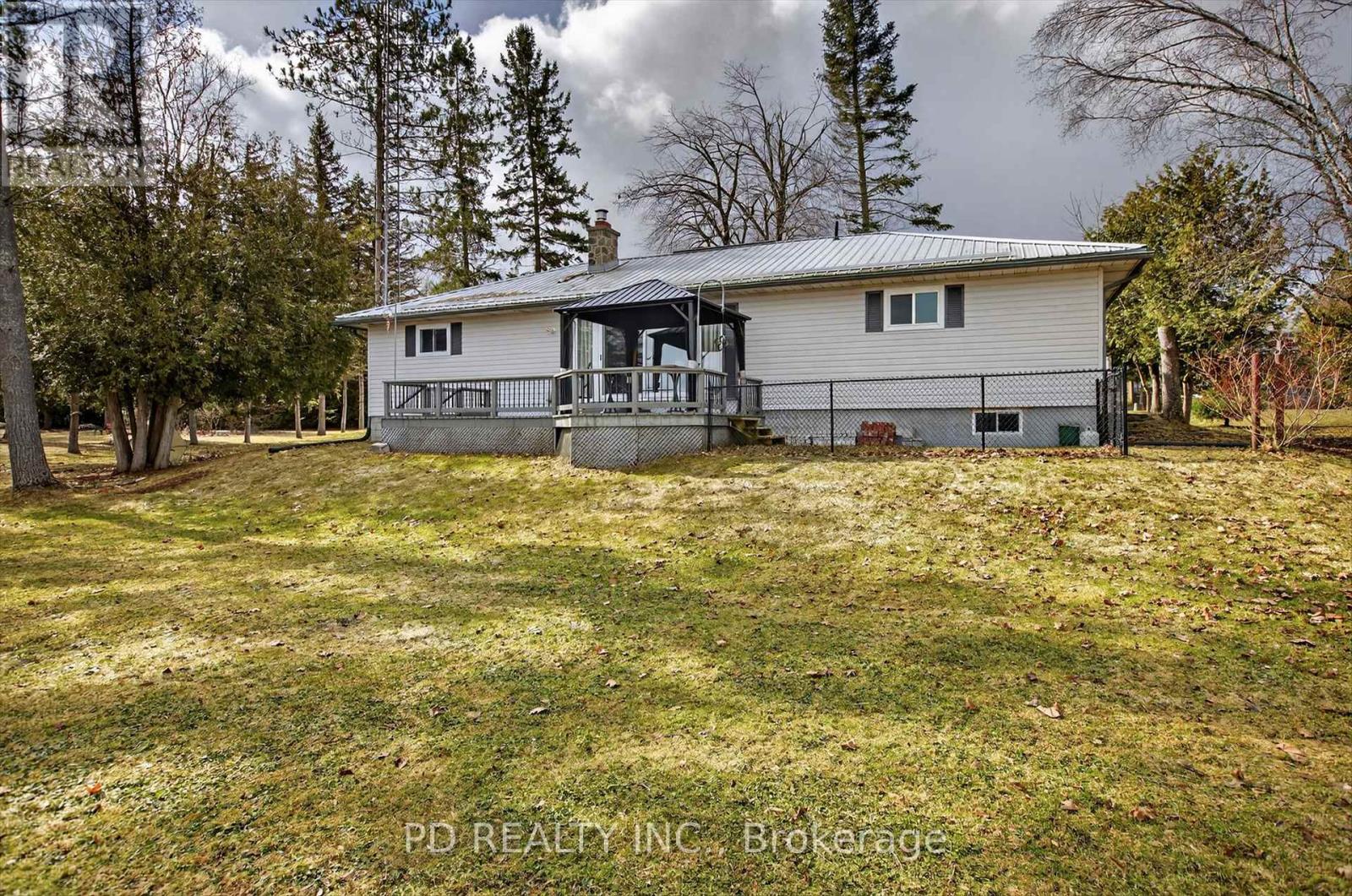 200 Charlore Park Drive, Kawartha Lakes, Ontario  K0L 2W0 - Photo 44 - X12962642