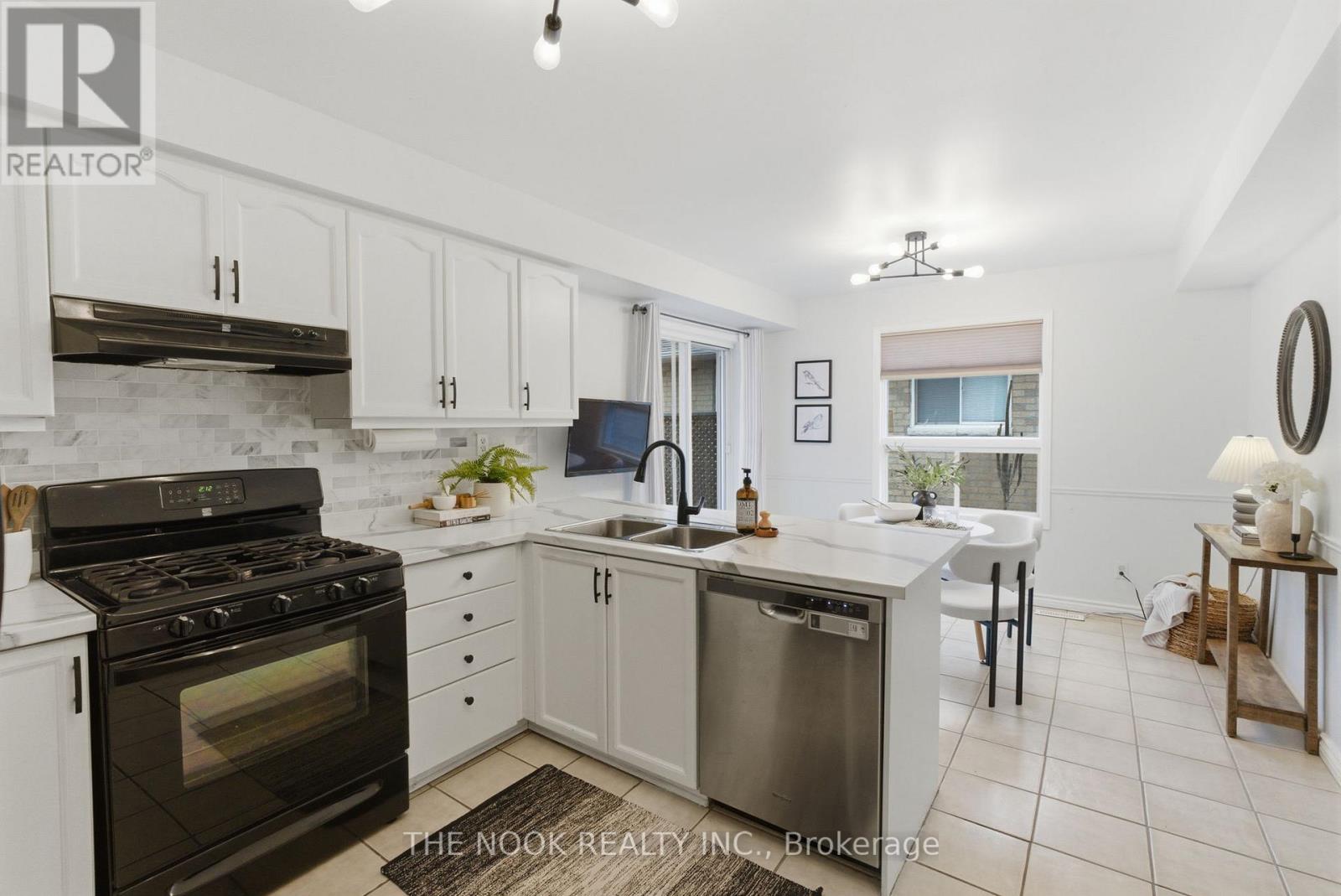 1052 Glenhare Street, Cobourg, Ontario  K9A 5B8 - Photo 10 - X12962672