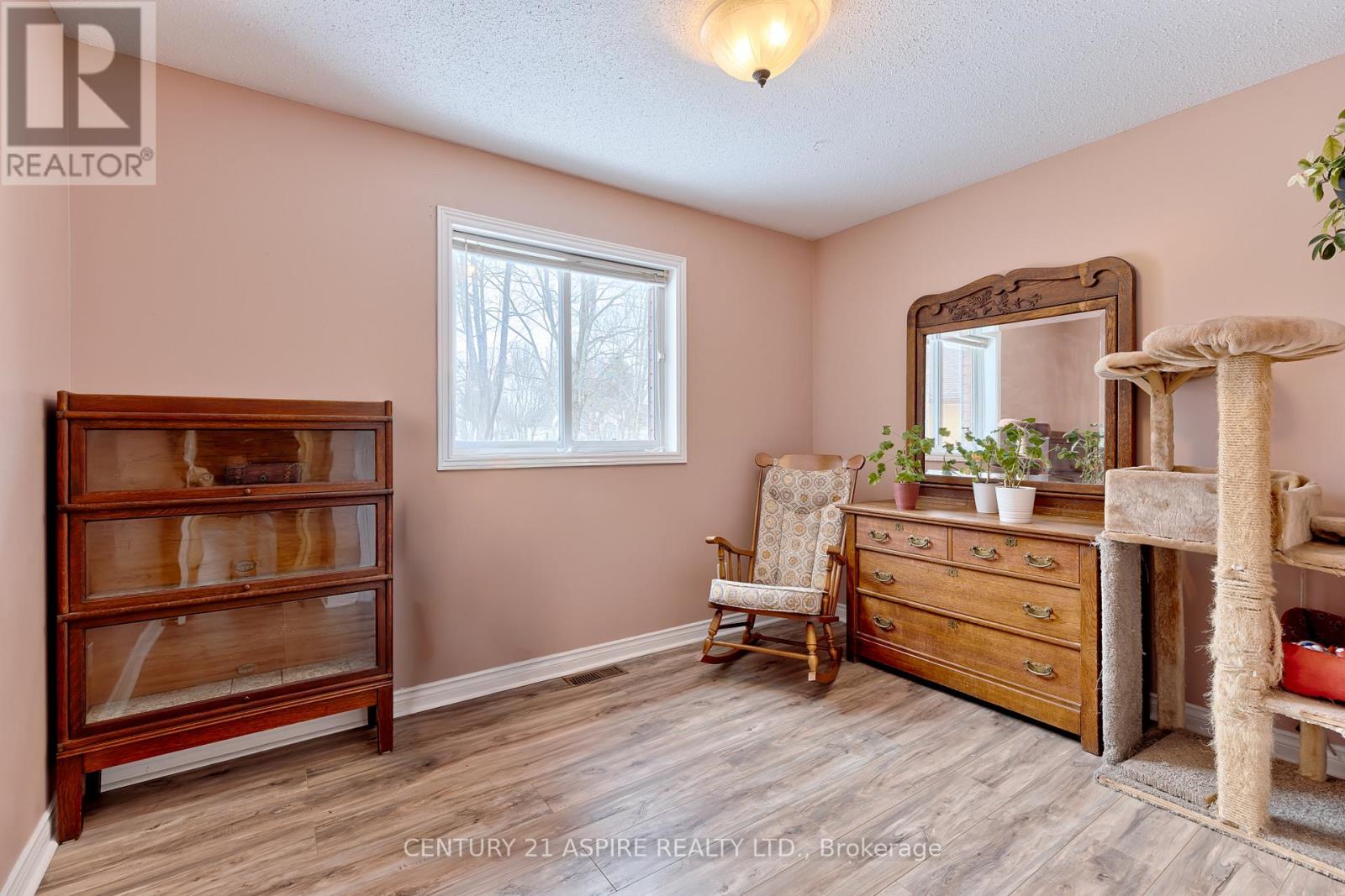 32 Country Lane, Petawawa, Ontario K8H 3J9 - Photo 22 - X12962610