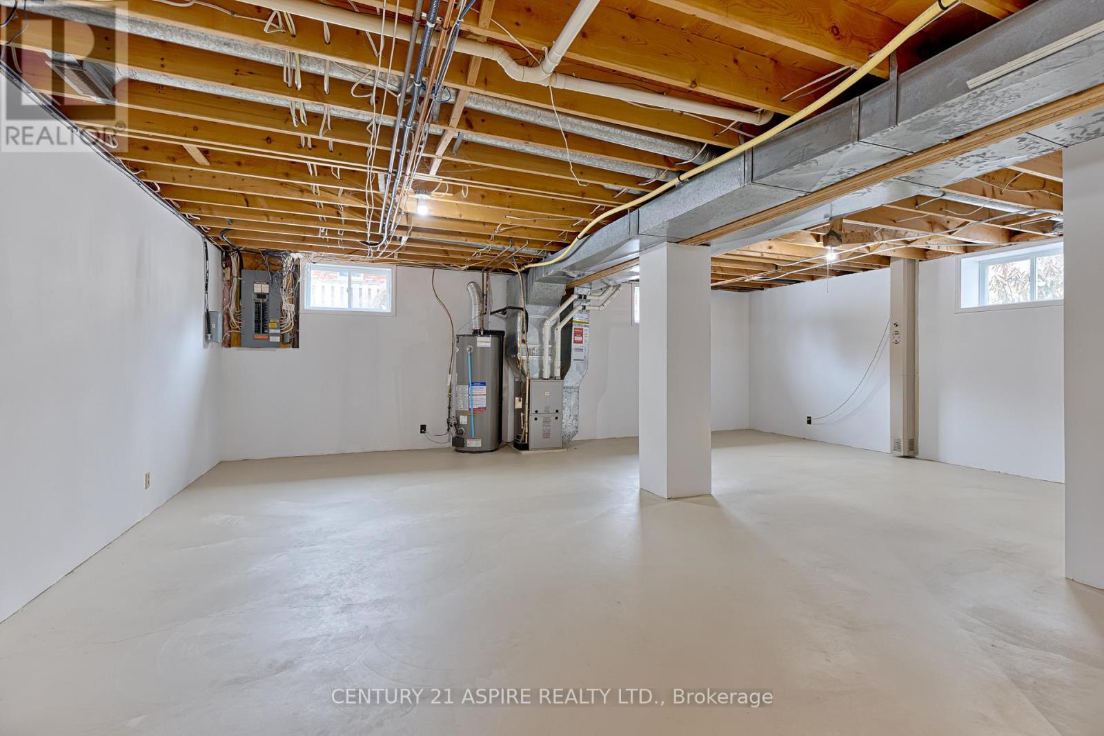 32 Country Lane, Petawawa, Ontario K8H 3J9 - Photo 28 - X12962610