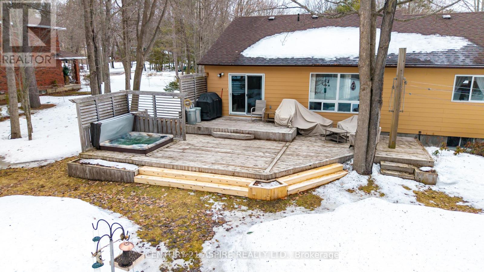 32 Country Lane, Petawawa, Ontario K8H 3J9 - Photo 42 - X12962610