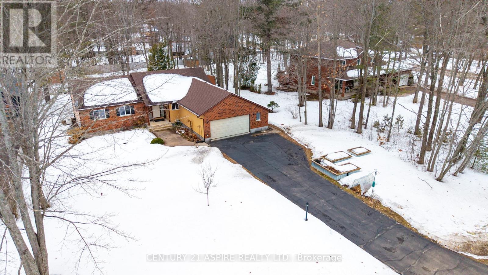 32 Country Lane, Petawawa, Ontario K8H 3J9 - Photo 46 - X12962610