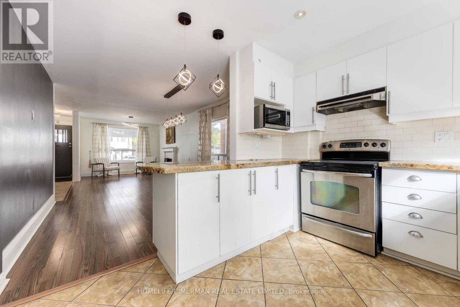 43 Torrens Avenue, Toronto, Ontario  M4K 2H9 - Photo 5 - E12737742