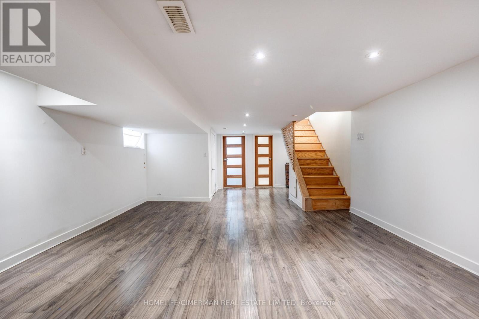 43 Torrens Avenue, Toronto, Ontario  M4K 2H9 - Photo 7 - E12737742