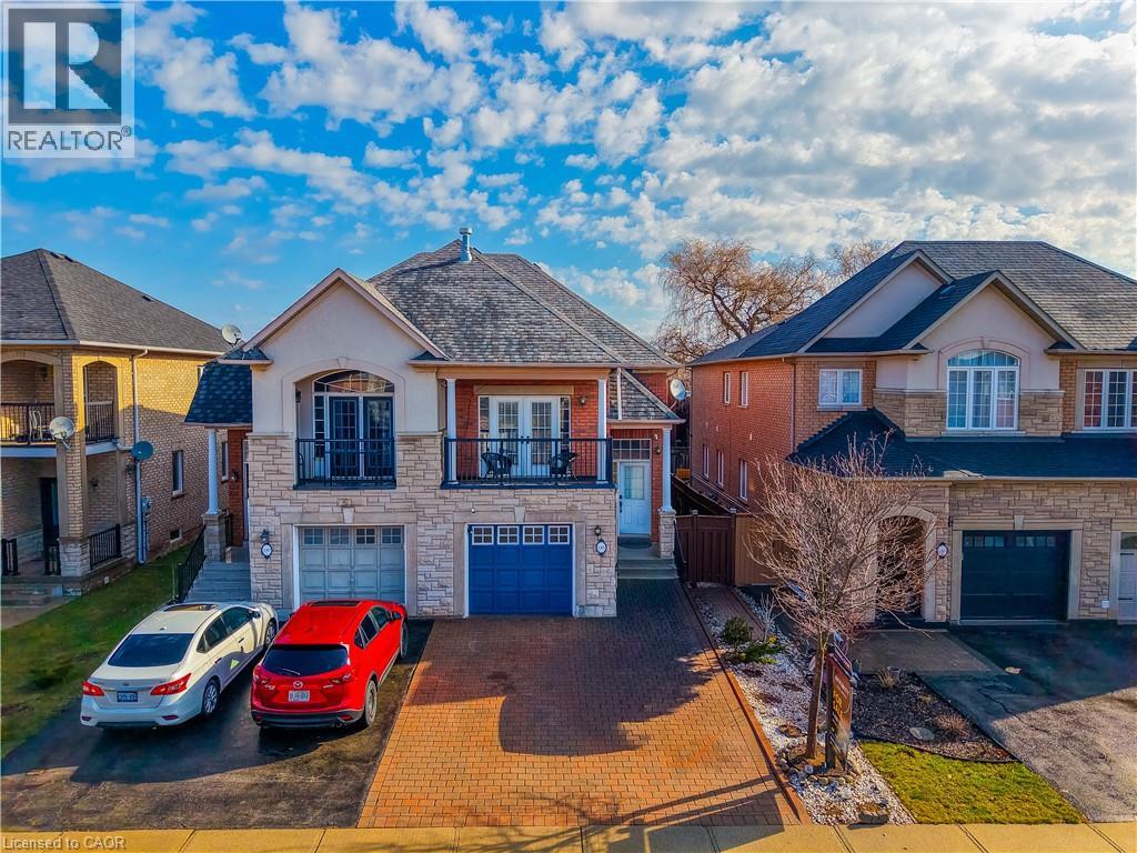 2305 NEWCASTLE Crescent, Oakville, Ontario