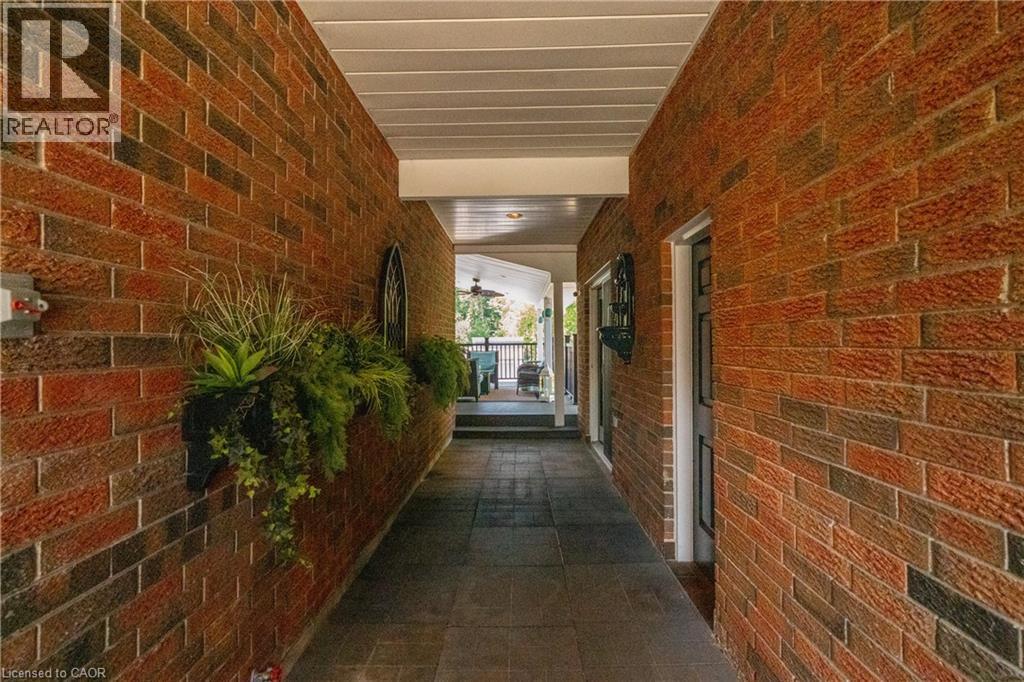 4 Colonial Drive, Ayr, Ontario  N0B 1E0 - Photo 39 - 40817650