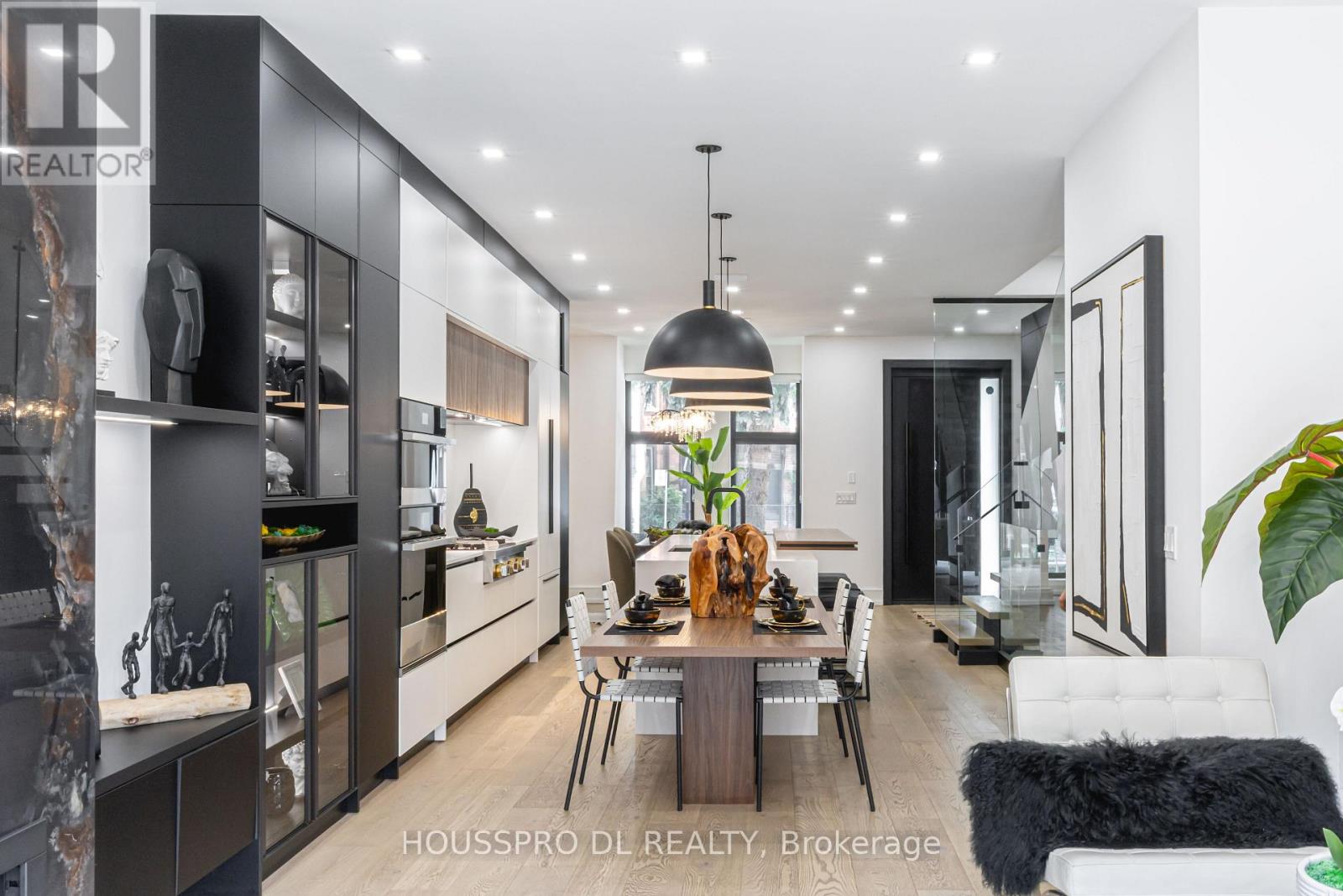 82 Major Street, Toronto, Ontario  M5S 2L1 - Photo 17 - C12791012