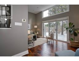 1 - 4 BRADBROOK ROAD, Toronto, Ontario