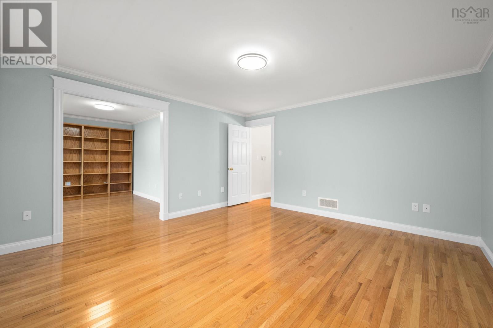 916 Young Avenue, Halifax, Nova Scotia  B3H 2W1 - Photo 19 - 202606396