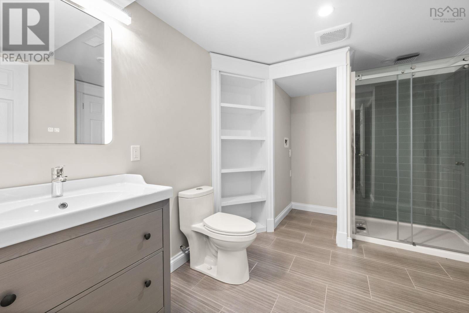 916 Young Avenue, Halifax, Nova Scotia  B3H 2W1 - Photo 39 - 202606396