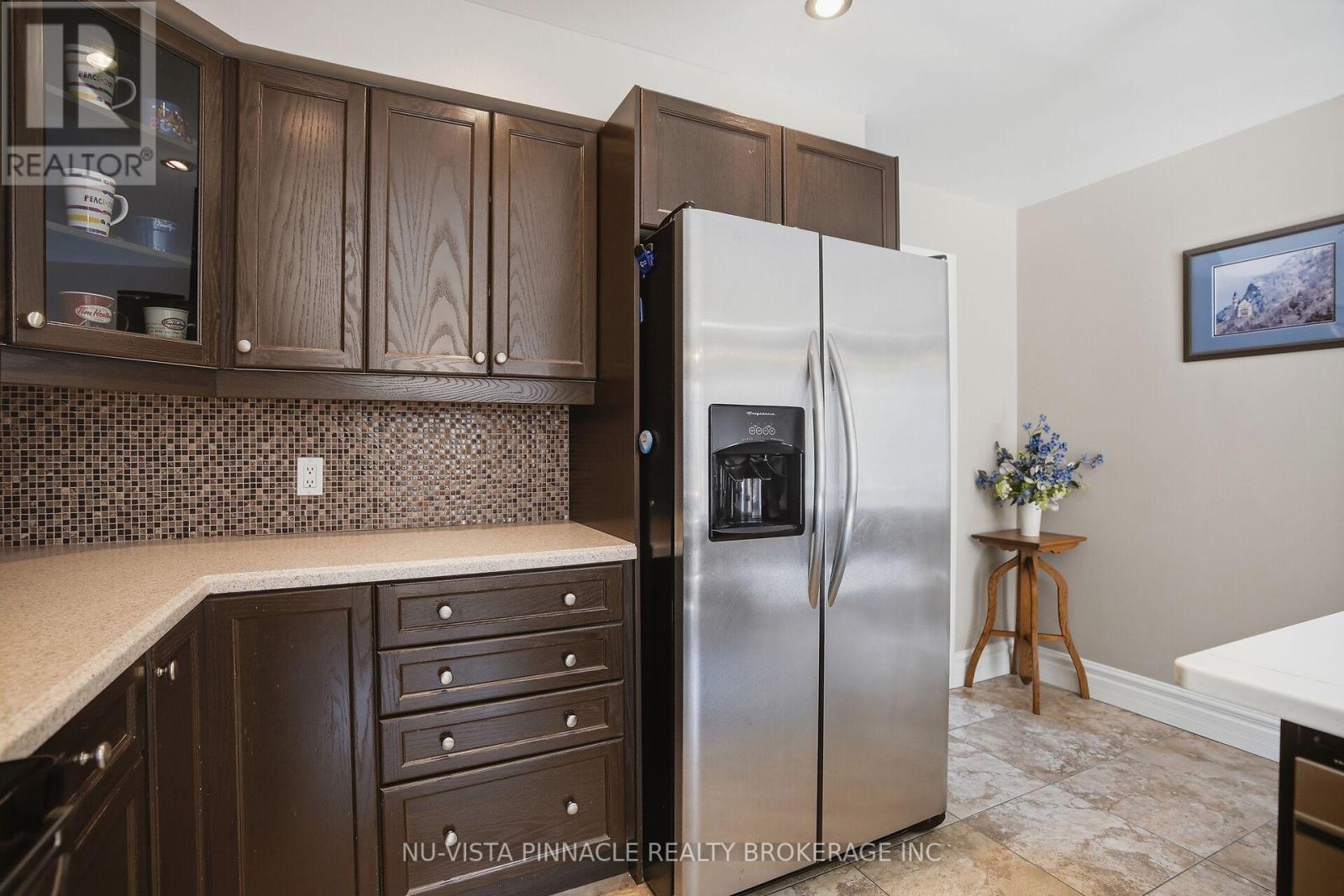 532 Rosecliffe Terrace, London South, Ontario  N6K 4H6 - Photo 15 - X12962572