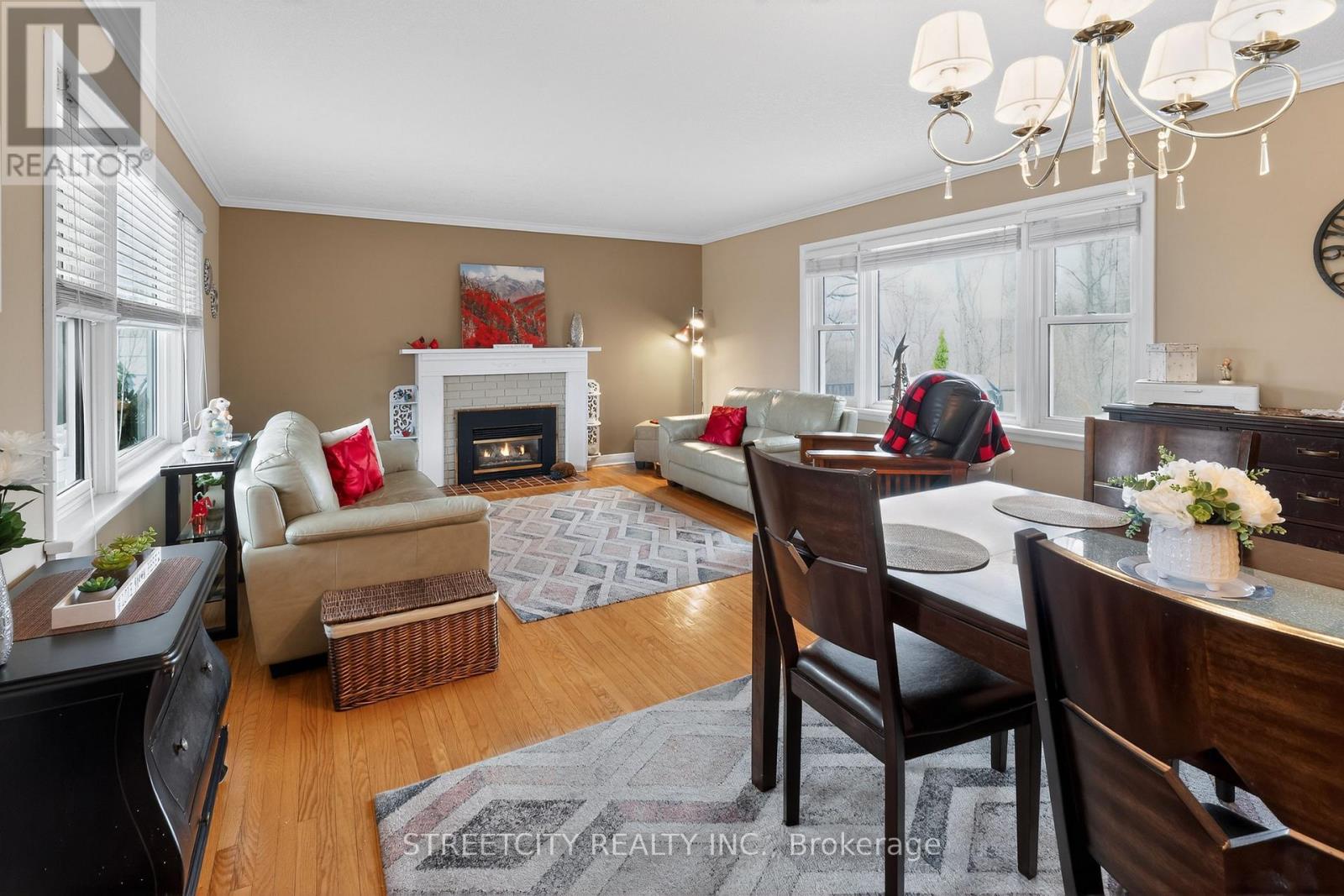 6 Montgomery Road, St. Thomas, Ontario  N5R 1S5 - Photo 11 - X12962668