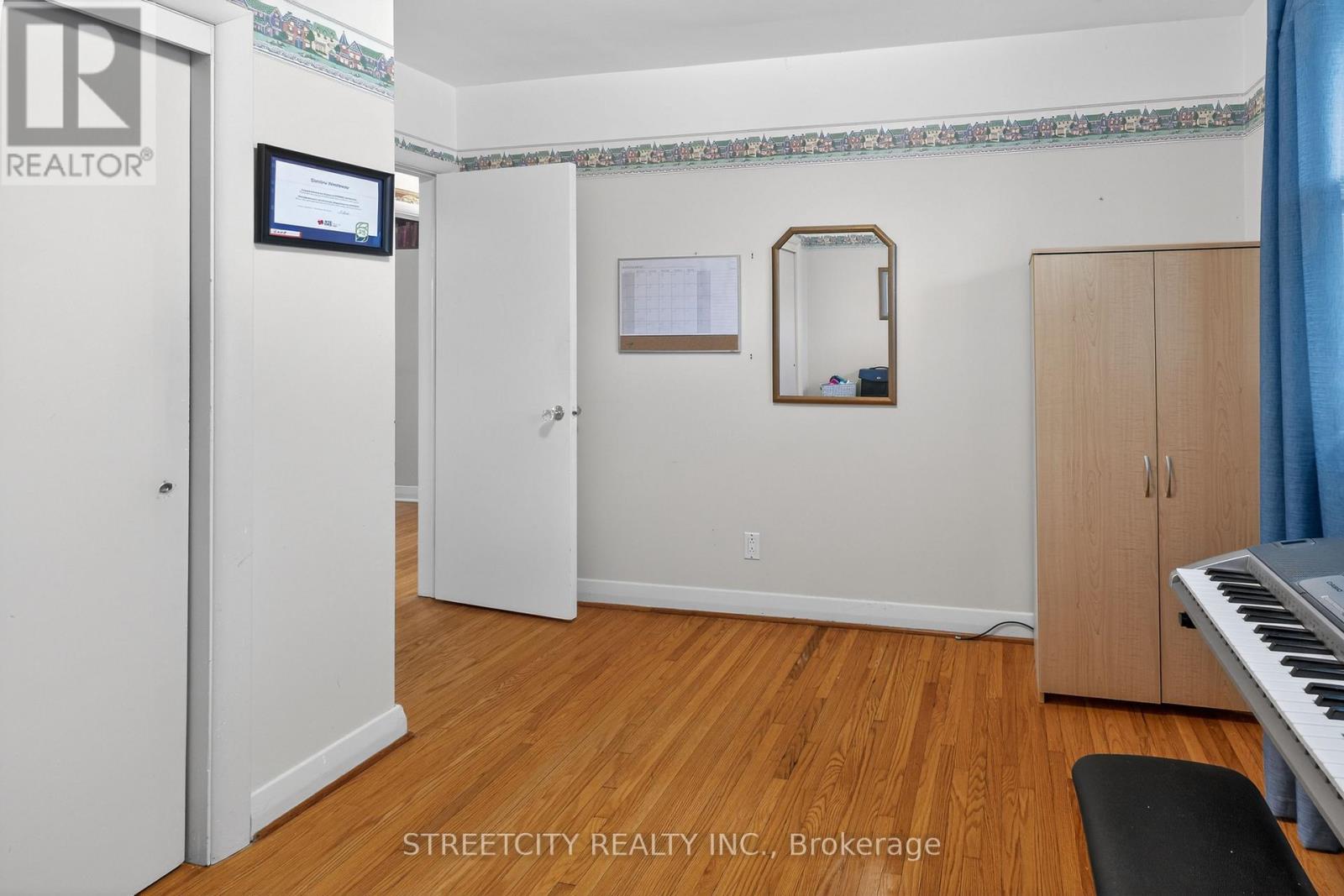 6 Montgomery Road, St. Thomas, Ontario  N5R 1S5 - Photo 17 - X12962668