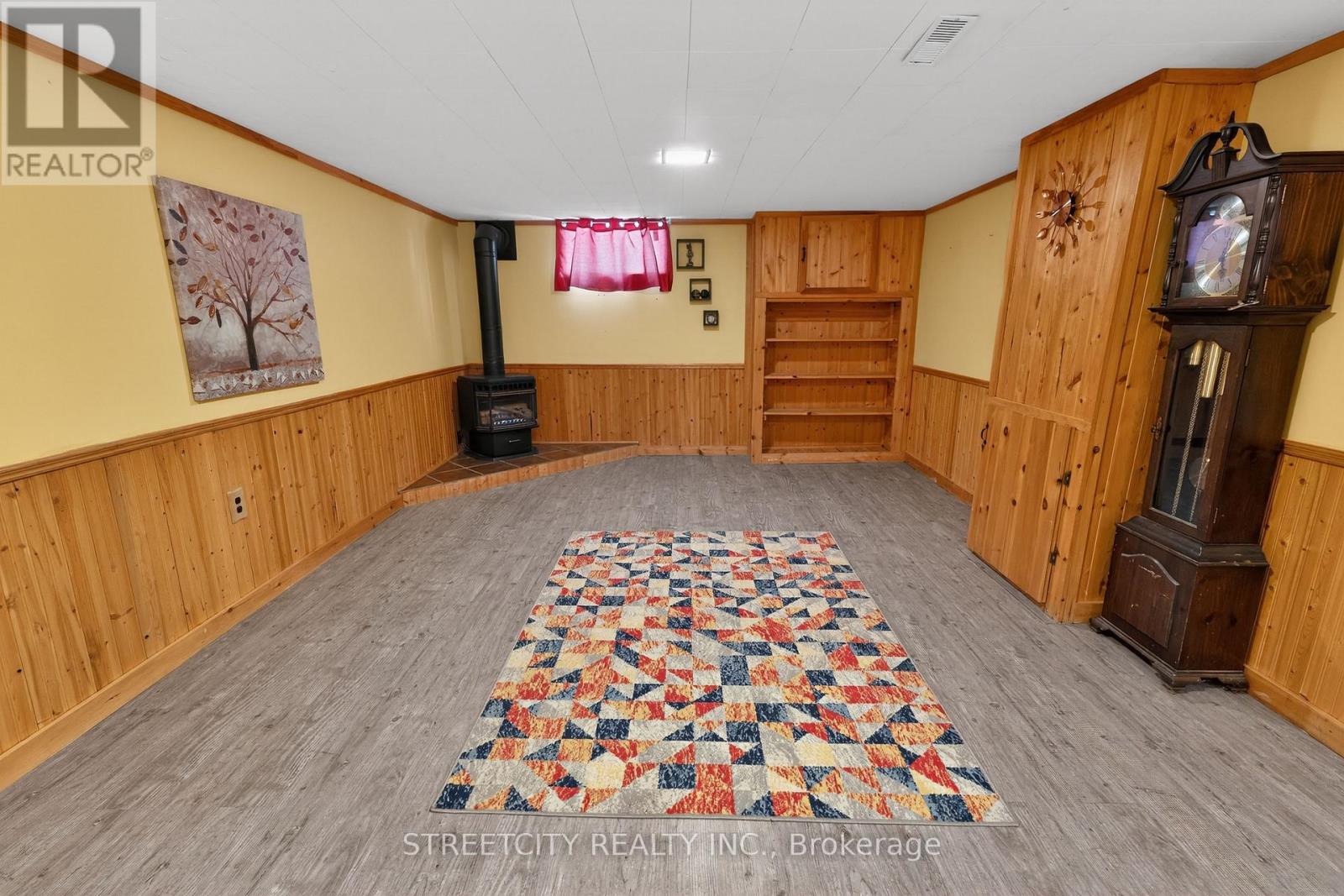 6 Montgomery Road, St. Thomas, Ontario  N5R 1S5 - Photo 26 - X12962668