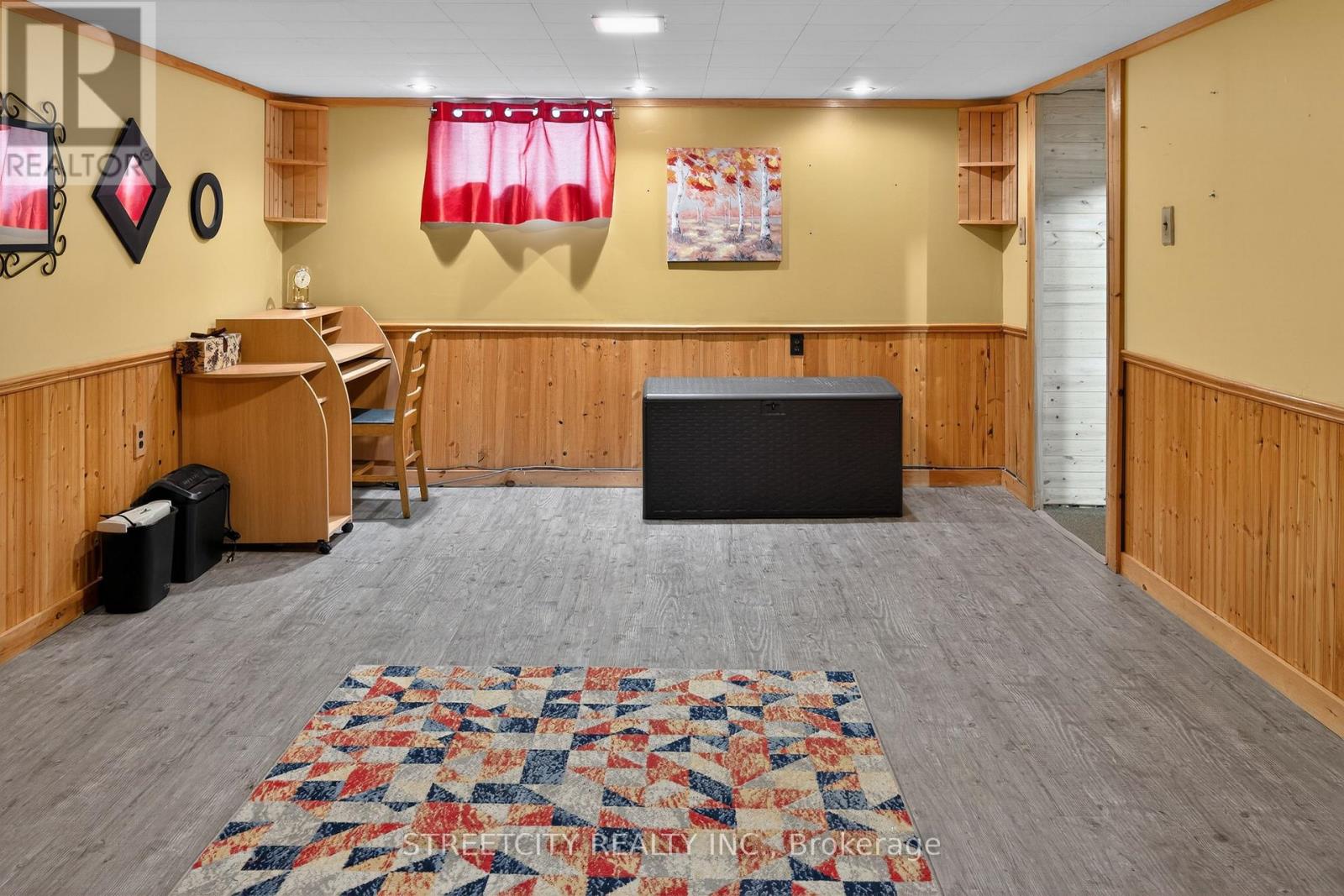 6 Montgomery Road, St. Thomas, Ontario  N5R 1S5 - Photo 28 - X12962668