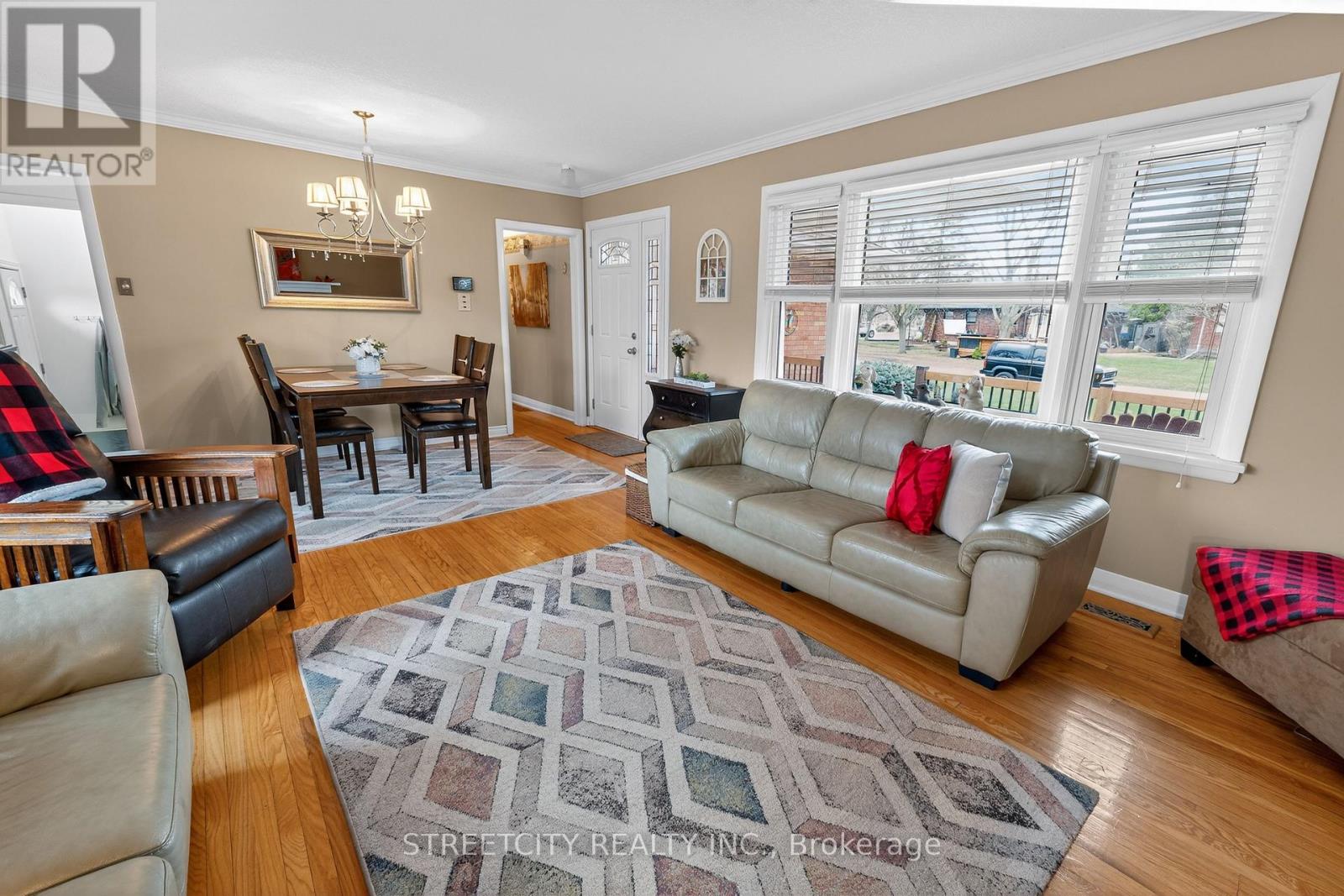 6 Montgomery Road, St. Thomas, Ontario  N5R 1S5 - Photo 33 - X12962668