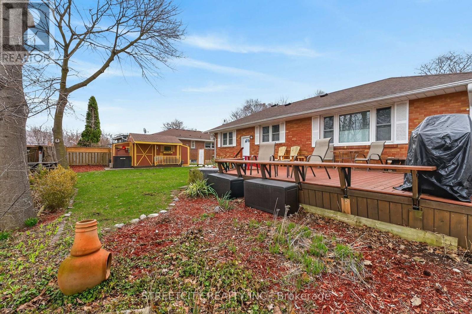 6 Montgomery Road, St. Thomas, Ontario  N5R 1S5 - Photo 36 - X12962668