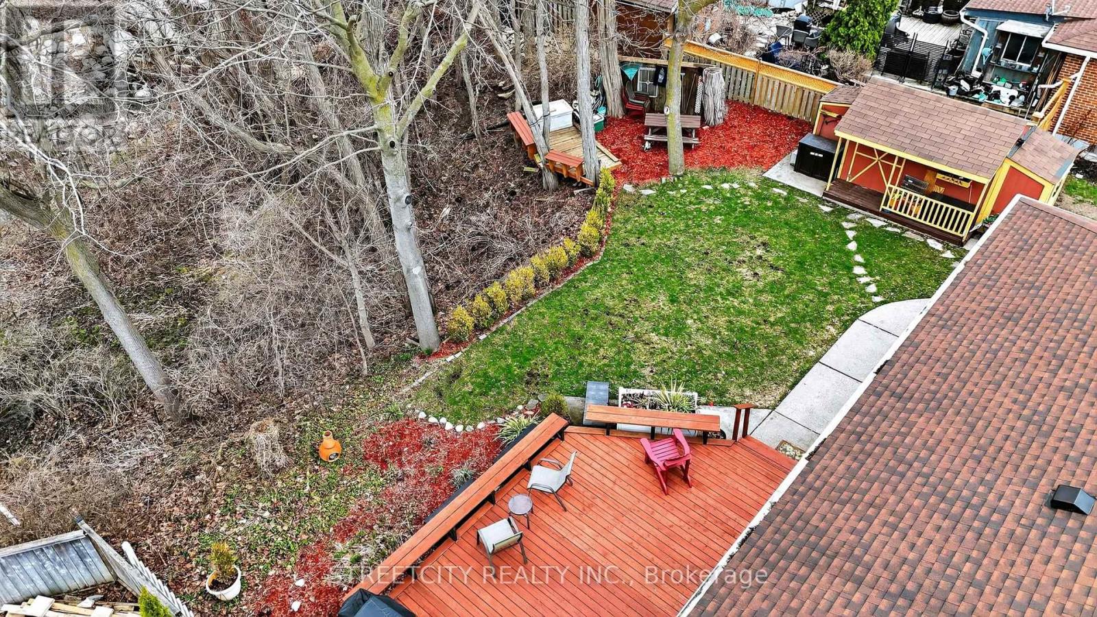 6 Montgomery Road, St. Thomas, Ontario  N5R 1S5 - Photo 38 - X12962668