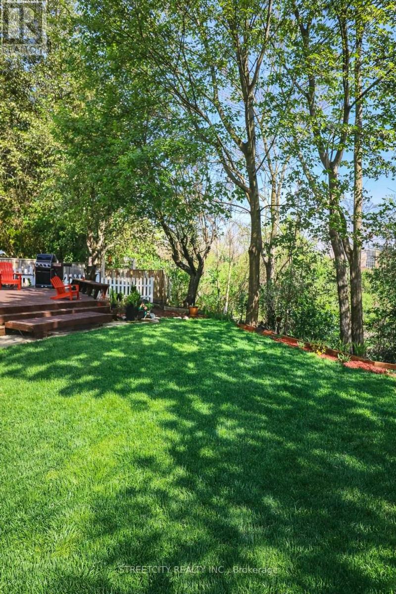 6 Montgomery Road, St. Thomas, Ontario  N5R 1S5 - Photo 43 - X12962668