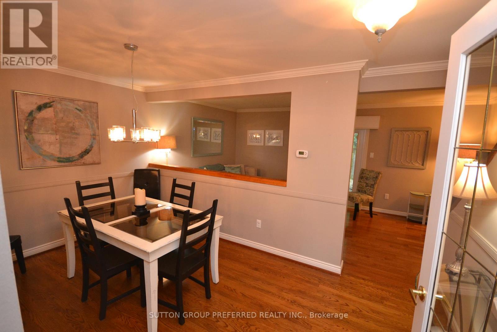 561 Princess Avenue, London East, Ontario  N6B 2C1 - Photo 4 - X12962682