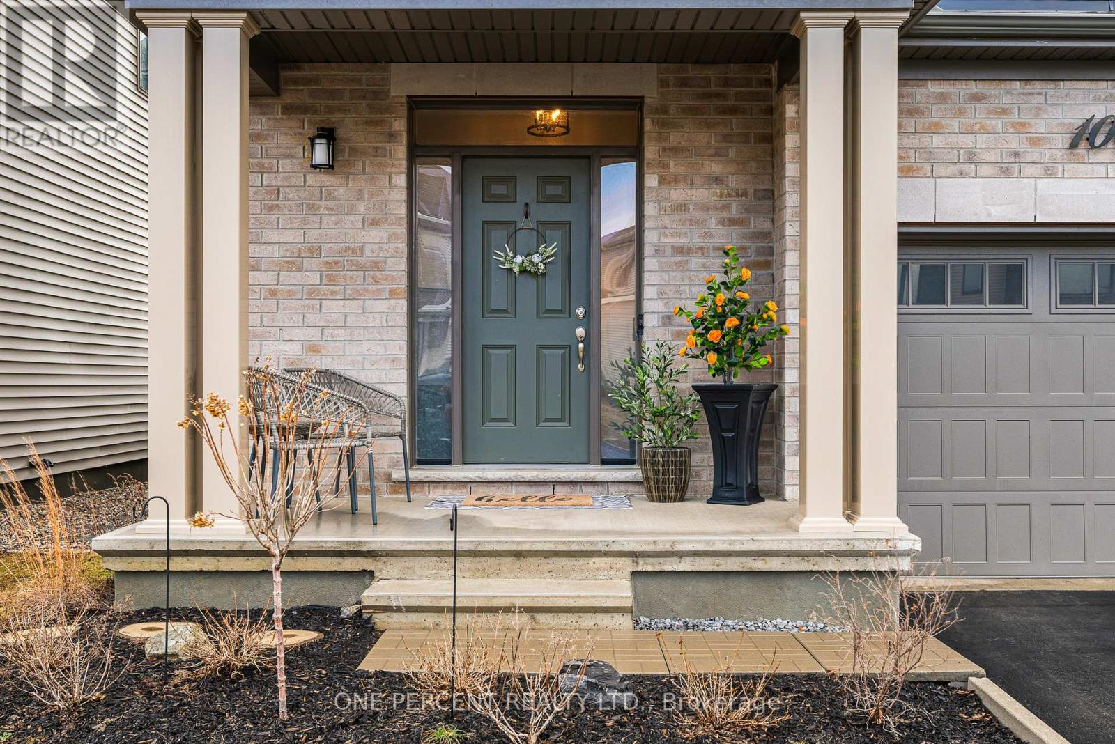 1002 Showman Street, Ottawa, Ontario  K0A 2Z0 - Photo 2 - X12962560