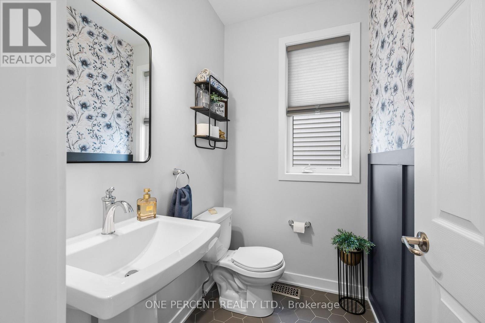 1002 Showman Street, Ottawa, Ontario  K0A 2Z0 - Photo 4 - X12962560