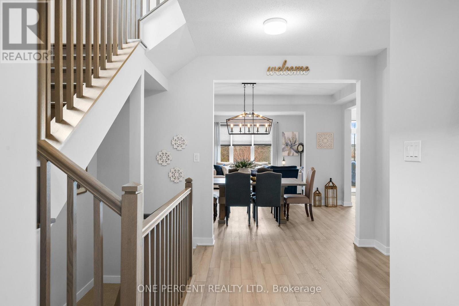 1002 Showman Street, Ottawa, Ontario  K0A 2Z0 - Photo 5 - X12962560