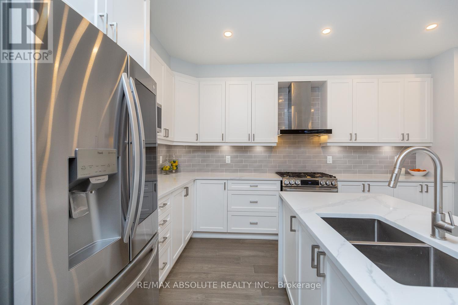 1019 Apolune Street, Ottawa, Ontario  K2J 6N8 - Photo 17 - X12962678