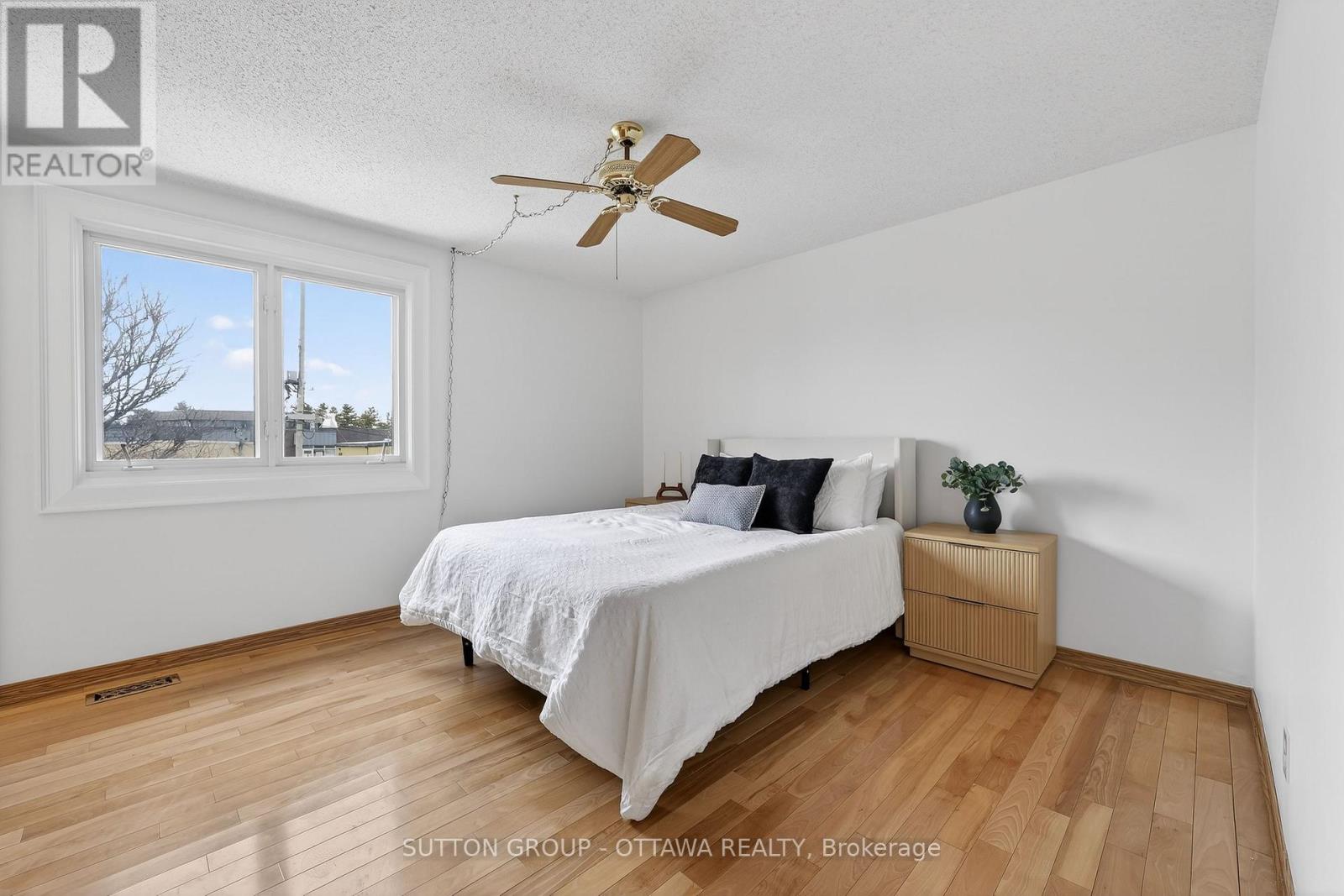 1595 Schouten Drive, Ottawa, Ontario  K1E 2H9 - Photo 27 - X12962696