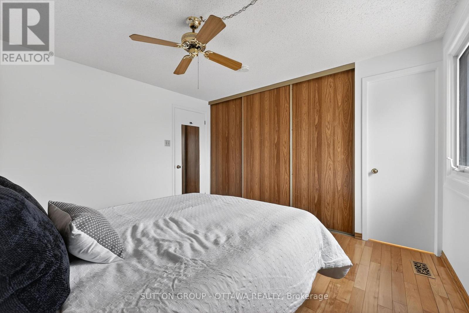 1595 Schouten Drive, Ottawa, Ontario  K1E 2H9 - Photo 29 - X12962696