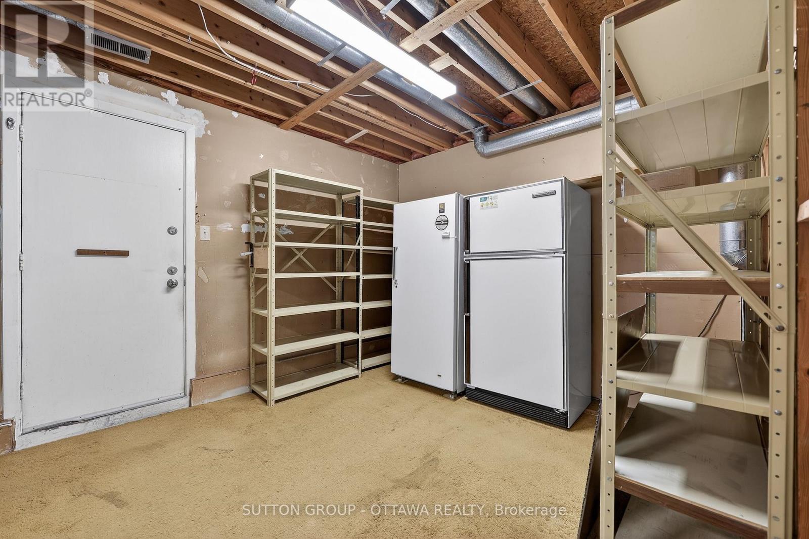 1595 Schouten Drive, Ottawa, Ontario  K1E 2H9 - Photo 39 - X12962696