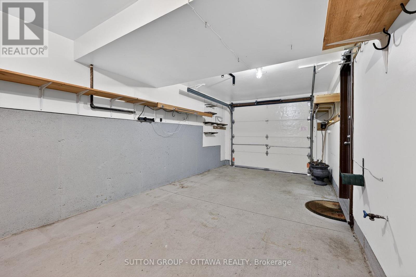 1595 Schouten Drive, Ottawa, Ontario  K1E 2H9 - Photo 43 - X12962696