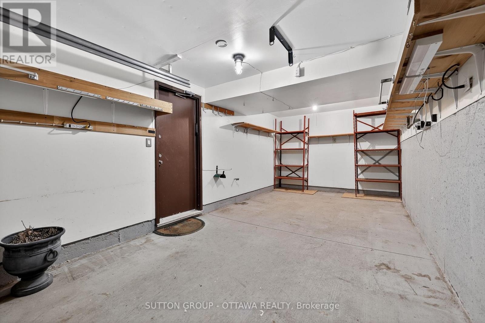 1595 Schouten Drive, Ottawa, Ontario  K1E 2H9 - Photo 44 - X12962696