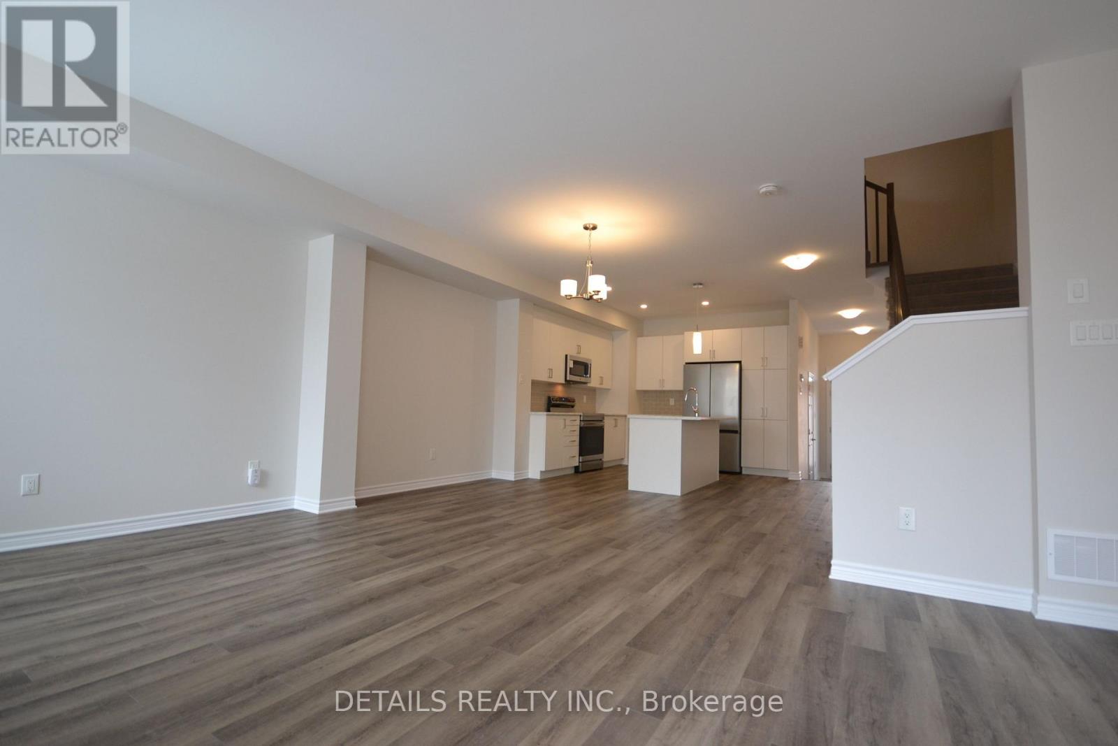 285 Labelle Street, Russell, Ontario  K0A 1W0 - Photo 11 - X12962714