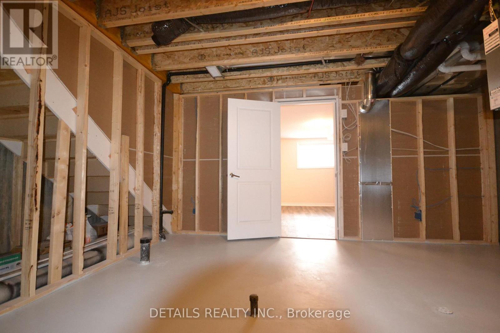 285 Labelle Street, Russell, Ontario  K0A 1W0 - Photo 33 - X12962714