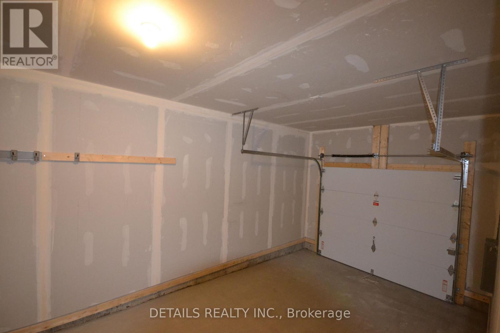 285 Labelle Street, Russell, Ontario  K0A 1W0 - Photo 35 - X12962714