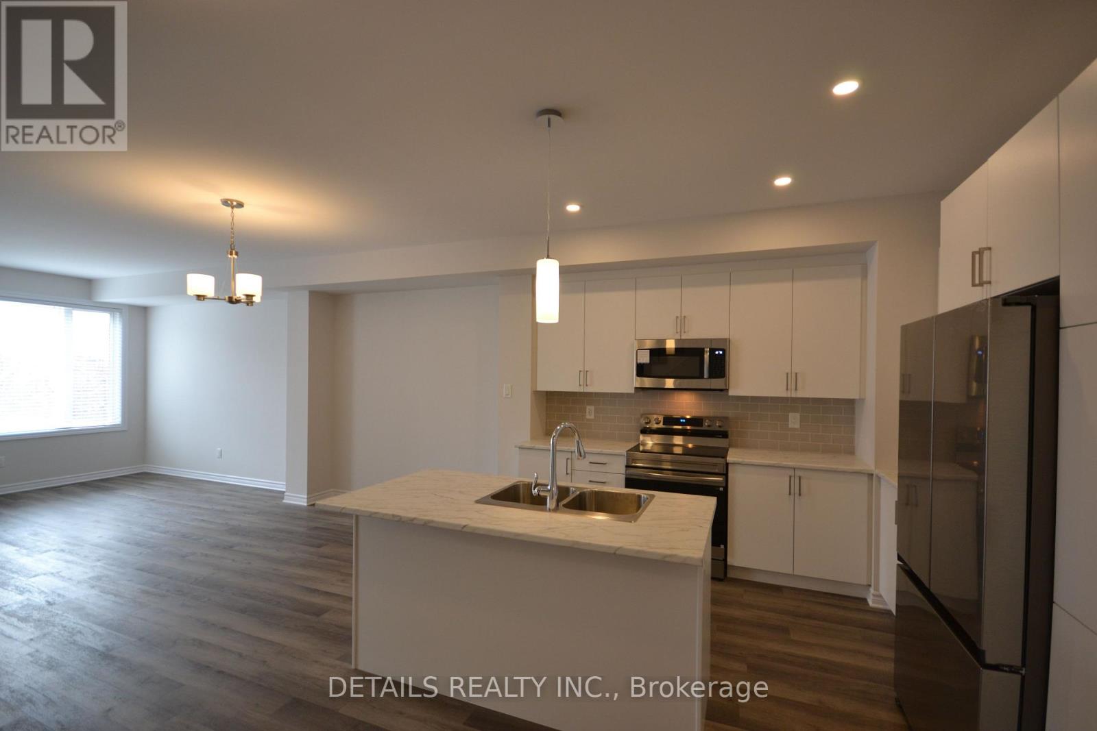 285 Labelle Street, Russell, Ontario  K0A 1W0 - Photo 8 - X12962714