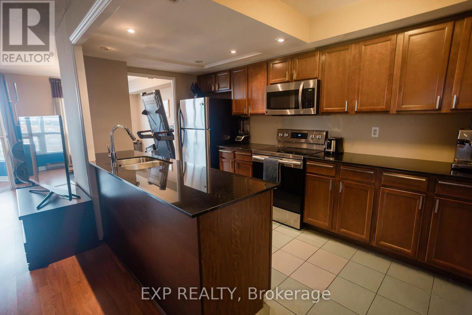 508 - 4450 Tucana Court, Mississauga, Ontario  L5R 3R4 - Photo 2 - W12962616