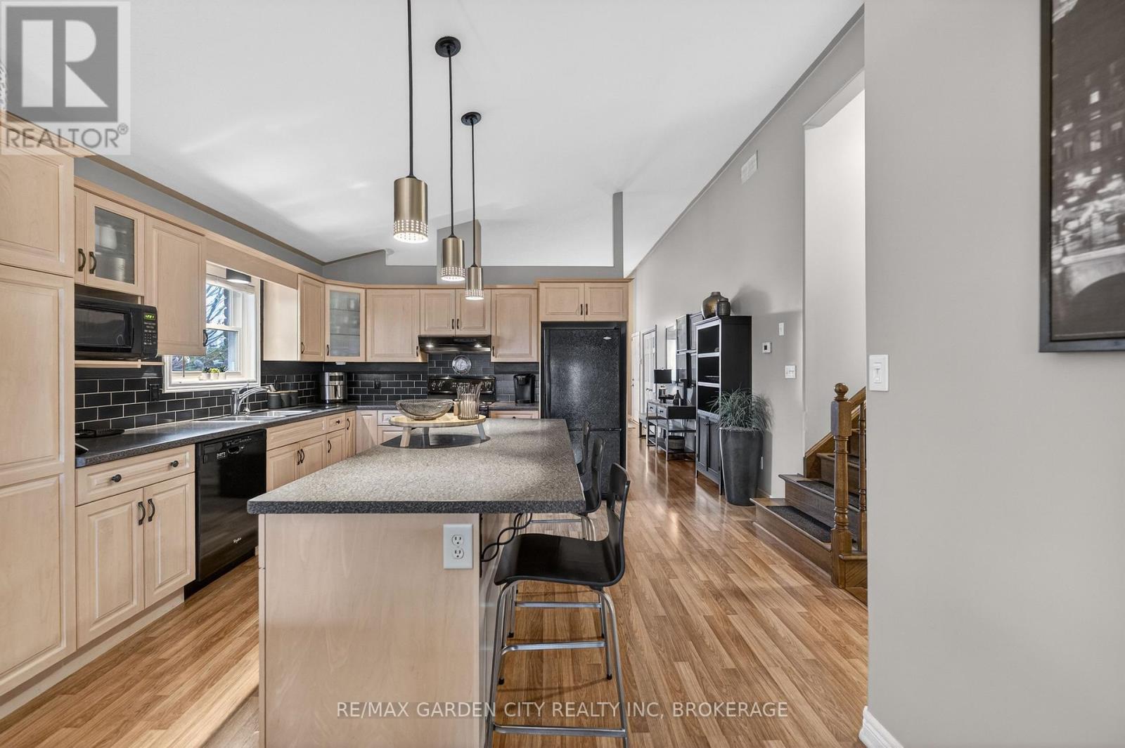 7059 Parkside Road, Niagara Falls, Ontario  L2H 3L6 - Photo 14 - X12962606