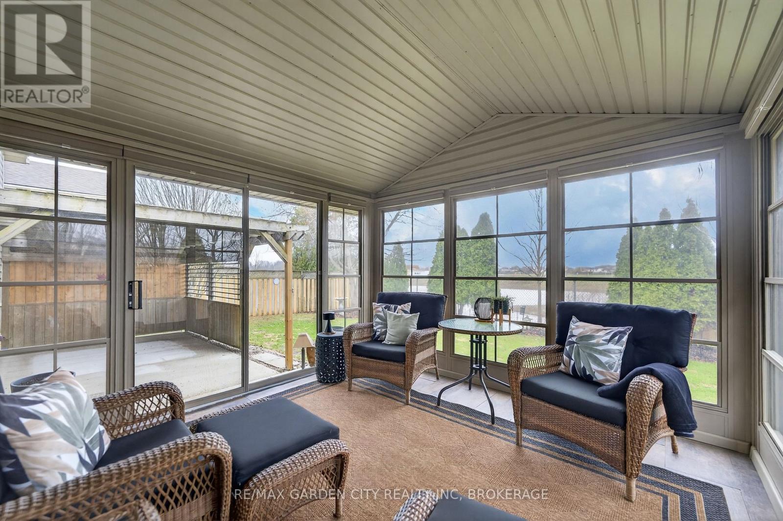 7059 Parkside Road, Niagara Falls, Ontario  L2H 3L6 - Photo 18 - X12962606