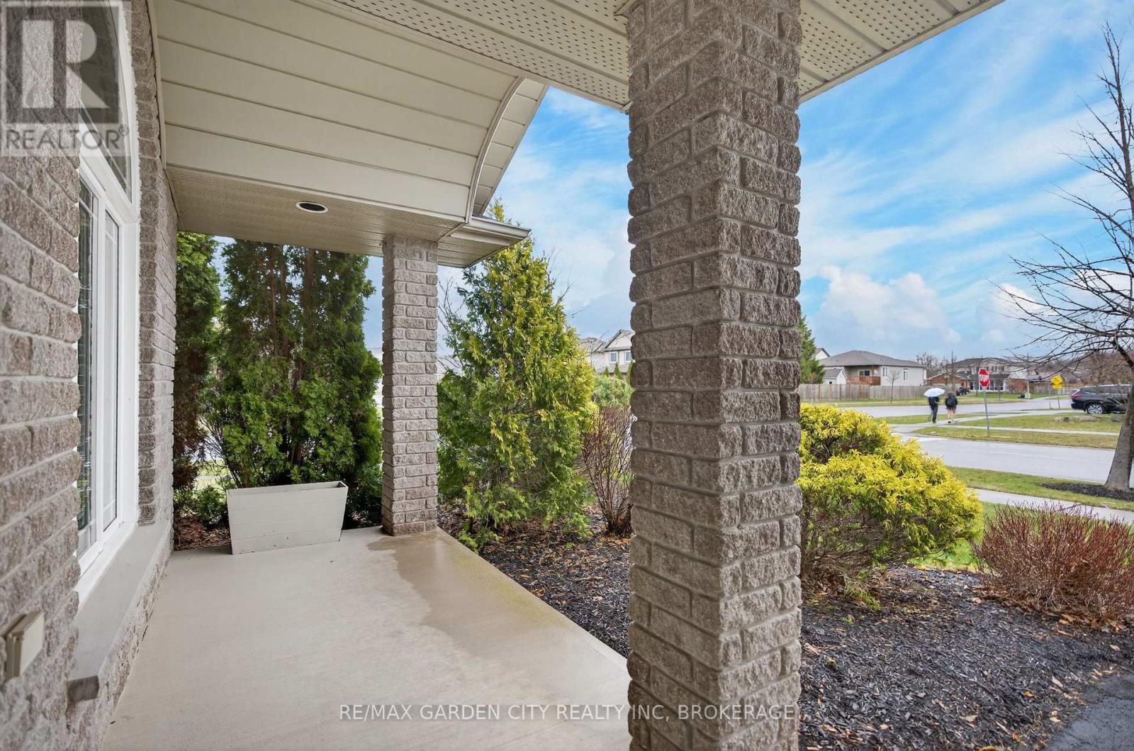 7059 Parkside Road, Niagara Falls, Ontario  L2H 3L6 - Photo 45 - X12962606