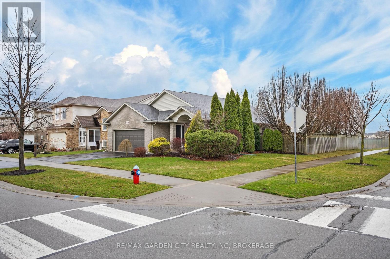 7059 Parkside Road, Niagara Falls, Ontario  L2H 3L6 - Photo 46 - X12962606