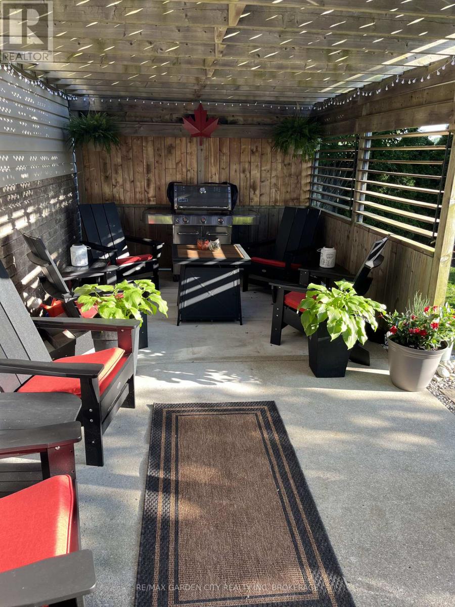 7059 Parkside Road, Niagara Falls, Ontario  L2H 3L6 - Photo 48 - X12962606