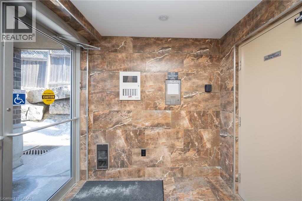 886 Golf Links Road Unit# 204, Ancaster, Ontario  L9K 1J8 - Photo 8 - 40817830