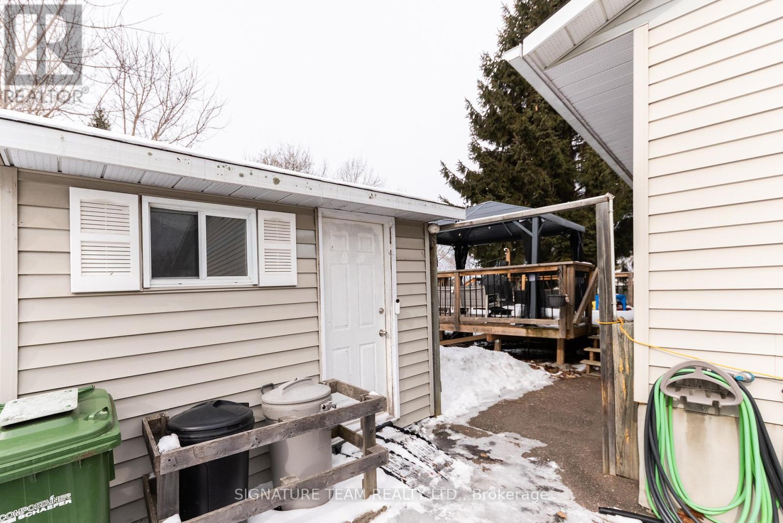 122 Springfield Crescent, Pembroke, Ontario  K8A 8J3 - Photo 4 - X12962700