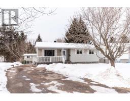 122 SPRINGFIELD CRESCENT, Pembroke, Ontario