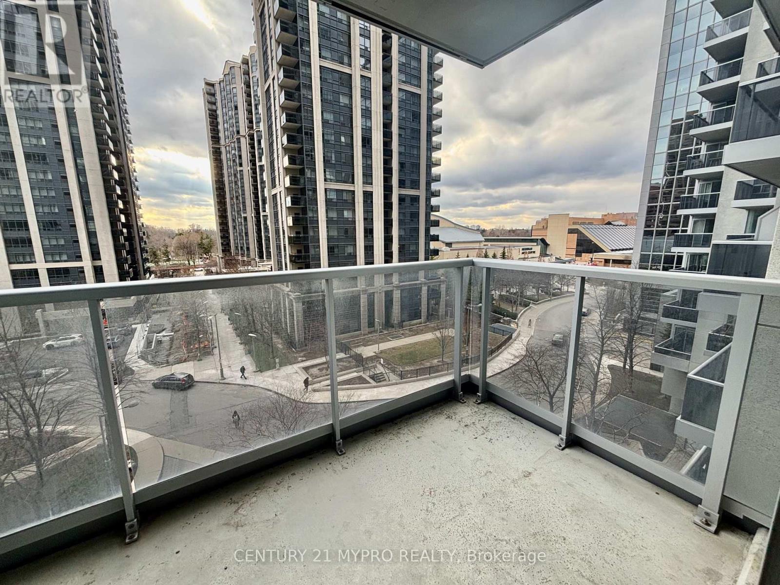 705 - 4968 Yonge Street, Toronto, Ontario  M2N 7G9 - Photo 8 - C12962558