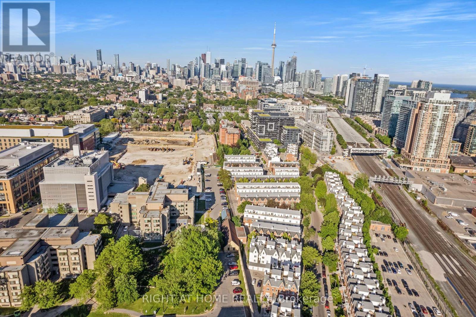 2608 - 12 Sudbury Street, Toronto, Ontario  M6J 3W7 - Photo 3 - C12962576