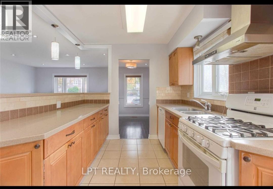 188 John Tabor Trail, Toronto, Ontario  M1B 2R2 - Photo 9 - E12962548