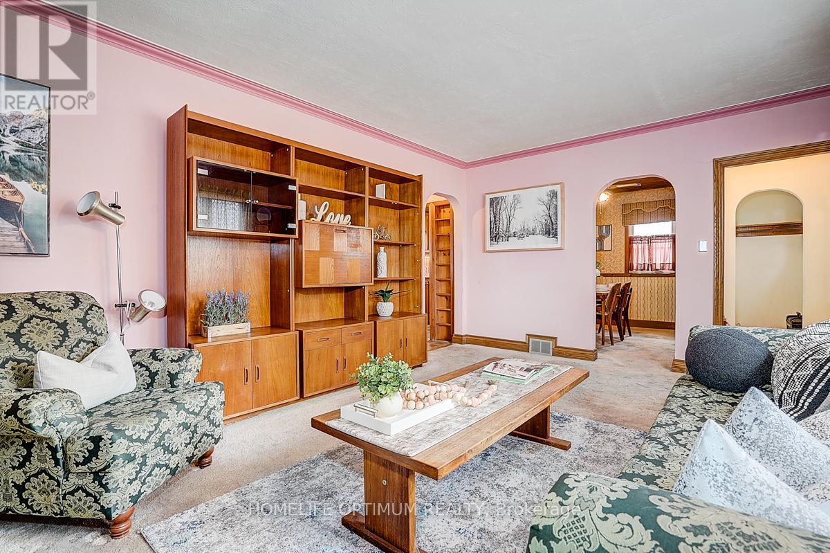 16 Ayre Point Road, Toronto, Ontario  M1M 1G5 - Photo 7 - E12962638